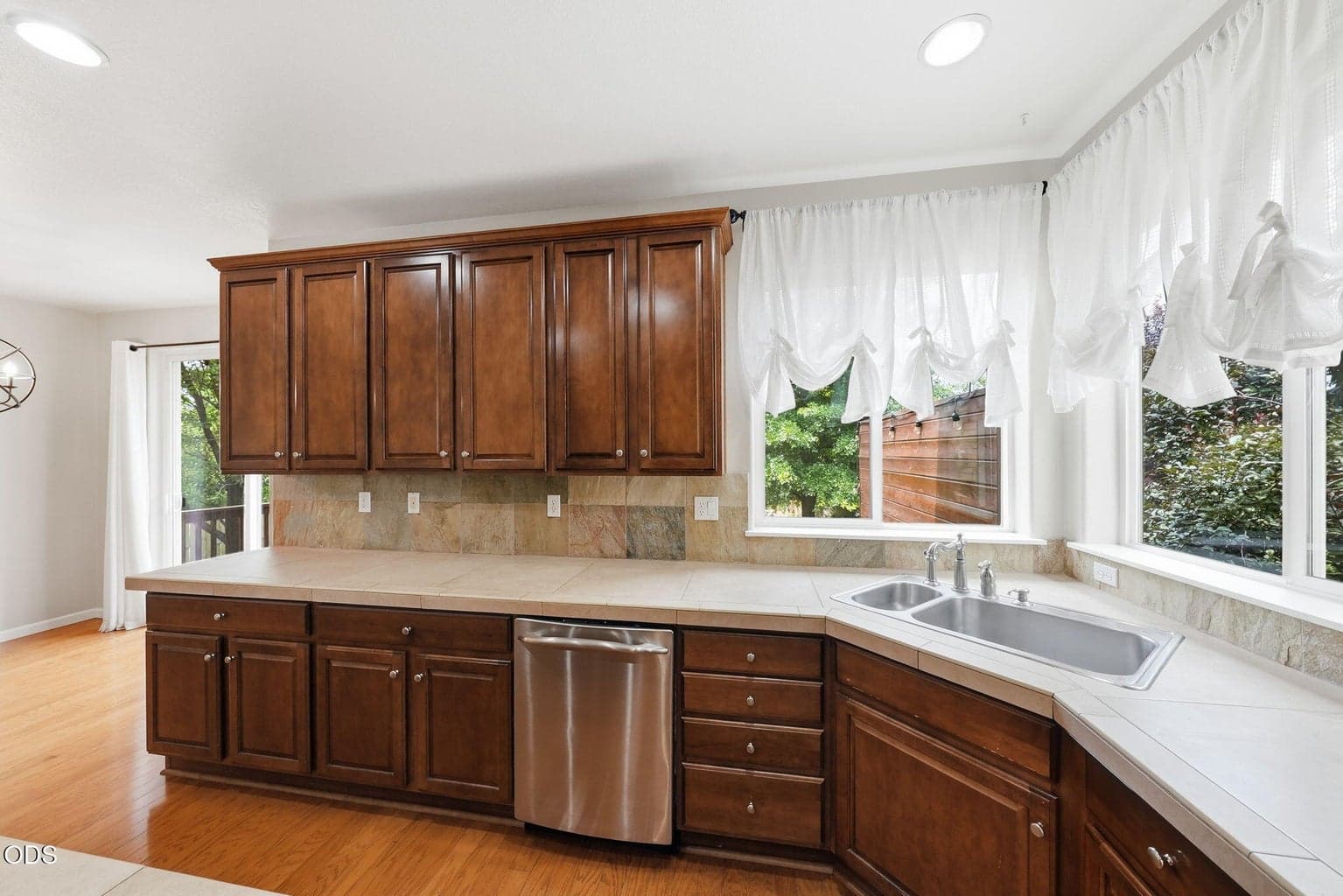 Photo of 2765 SW 49th Street 22 of 56