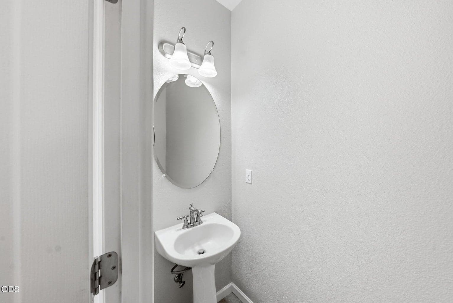 Photo of 2765 SW 49th Street 26 of 56