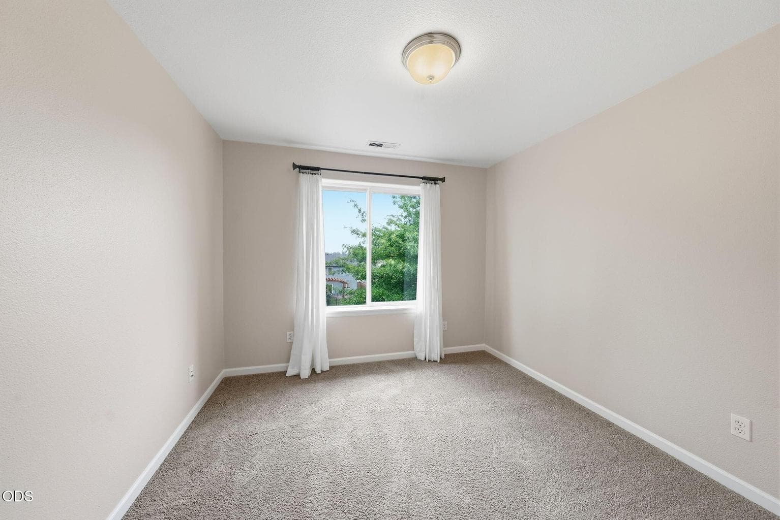 Photo of 2765 SW 49th Street 28 of 56