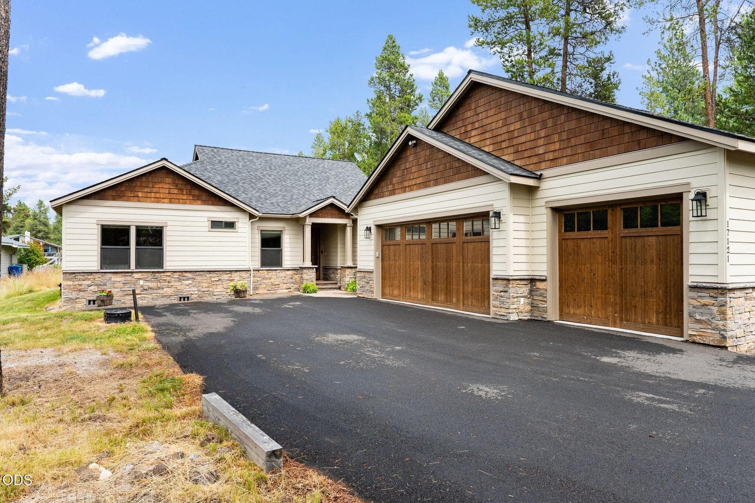 Photo of 17121 Merganser Drive 6 of 56