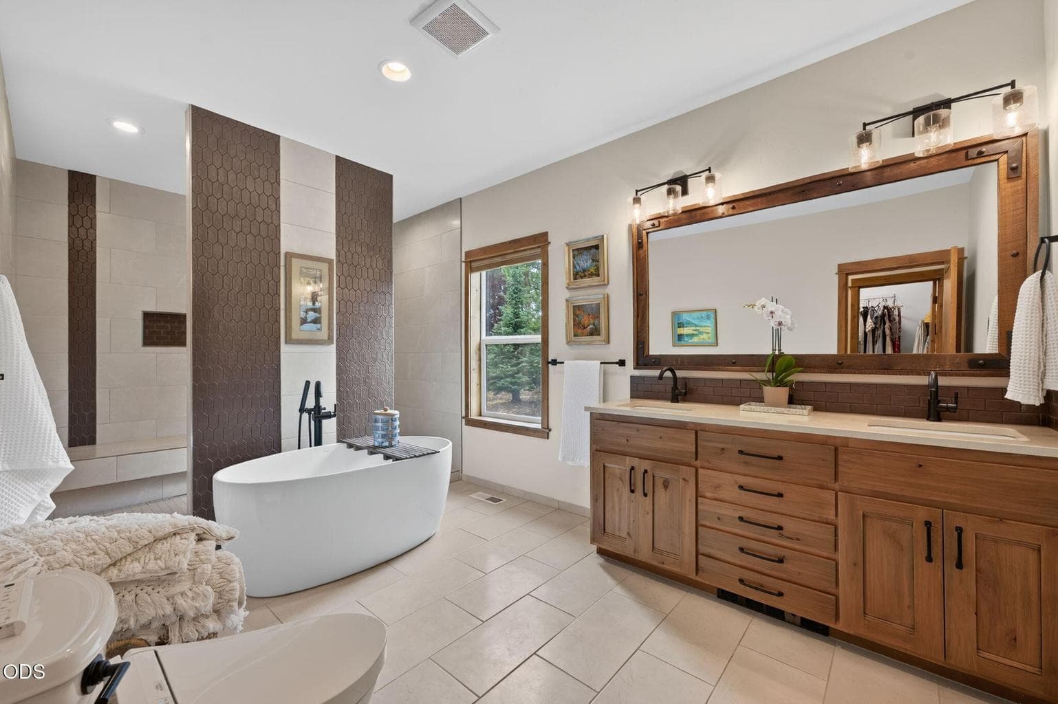 Photo of 17121 Merganser Drive 34 of 56