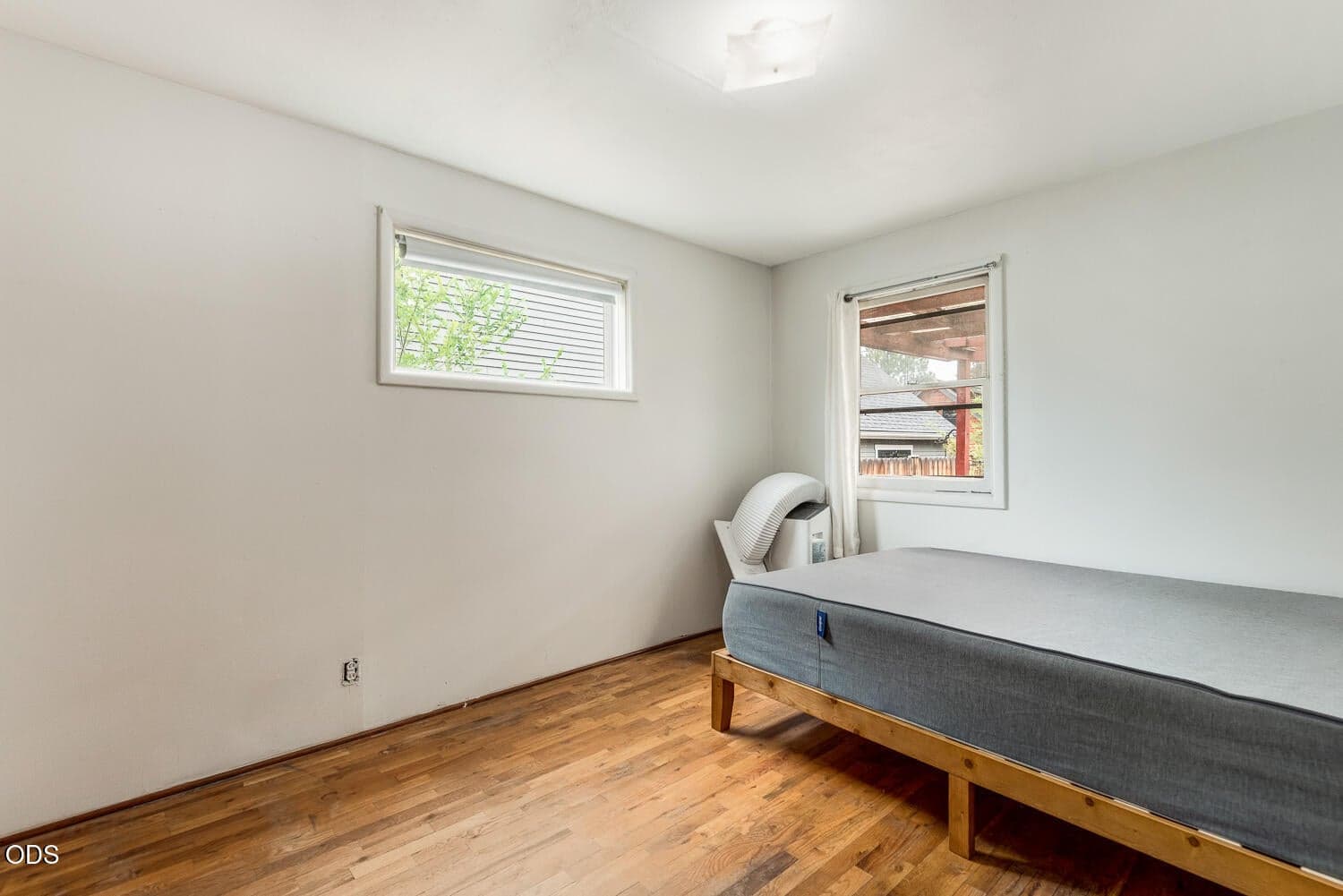 Photo of 1251 NW Jacksonville Avenue 10 of 14