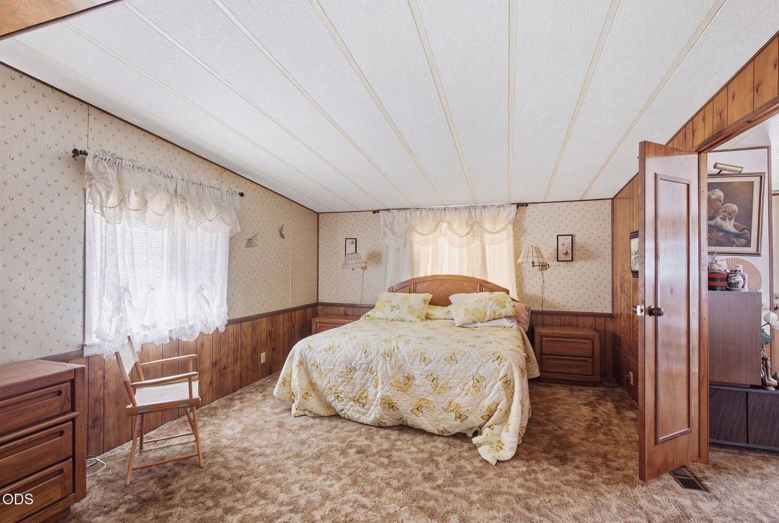 Primary Suite off Living Room