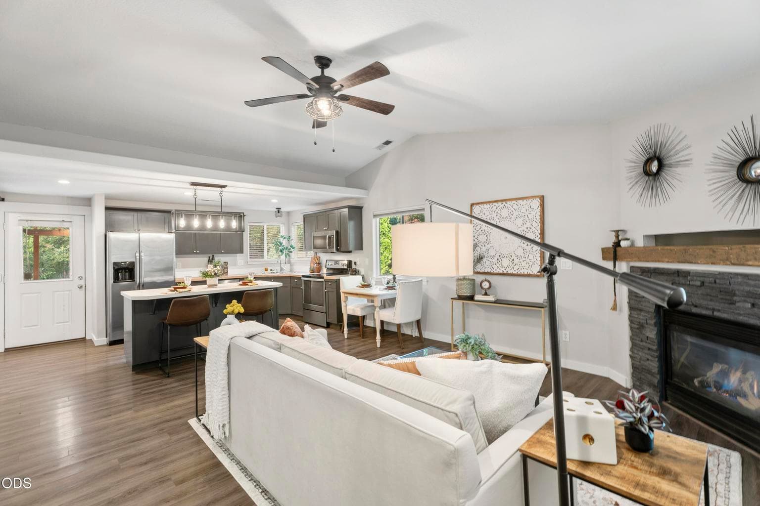 Photo of 20618 Daisy Lane 5 of 50