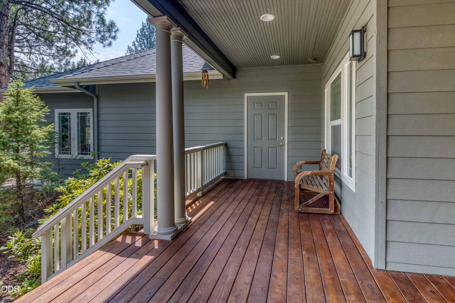 Covered Front Porch and Garage Acess