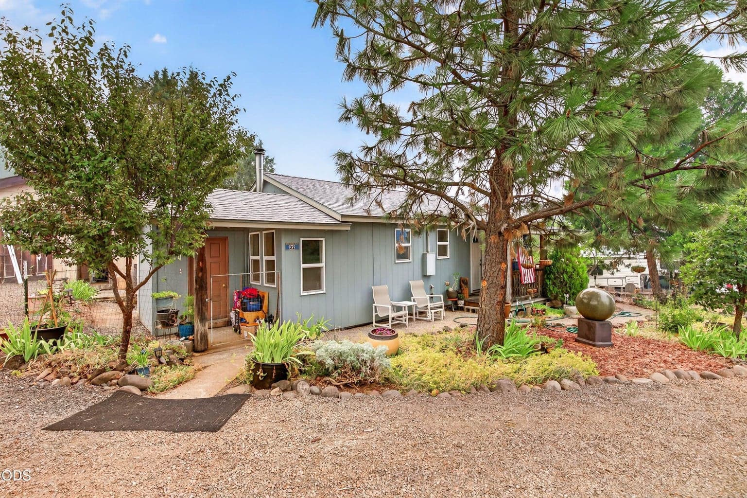 Photo of 32 Cora Drive 1 of 7