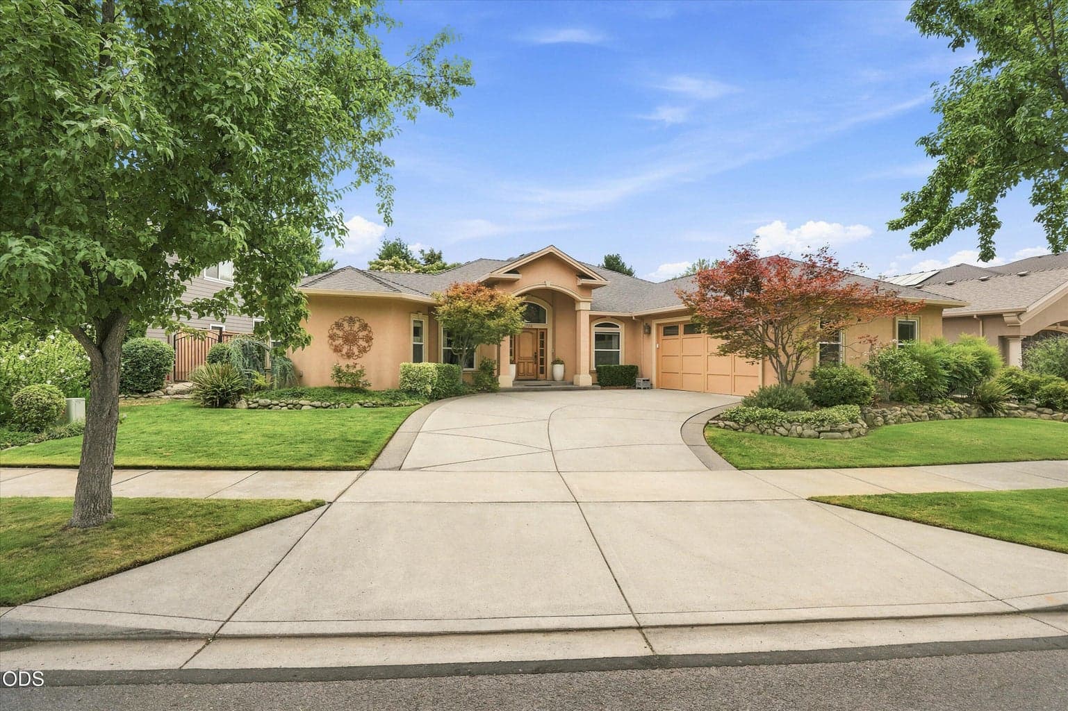 Photo of 3716 Sherwood Park Drive 2 of 51