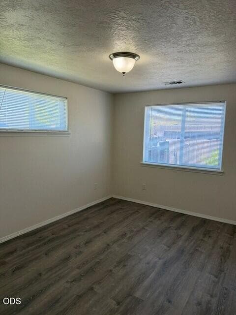 Photo of 1439 Kellenbeck Avenue 4 of 6