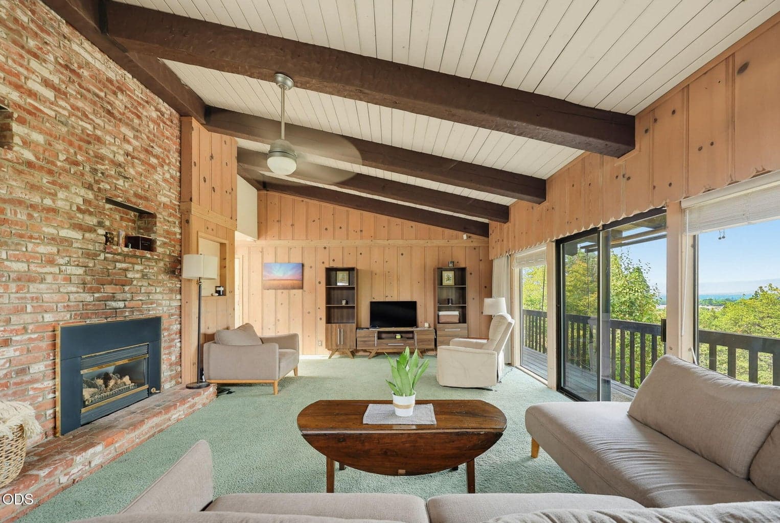 Photo of 2076 Jasmine Avenue 5 of 47