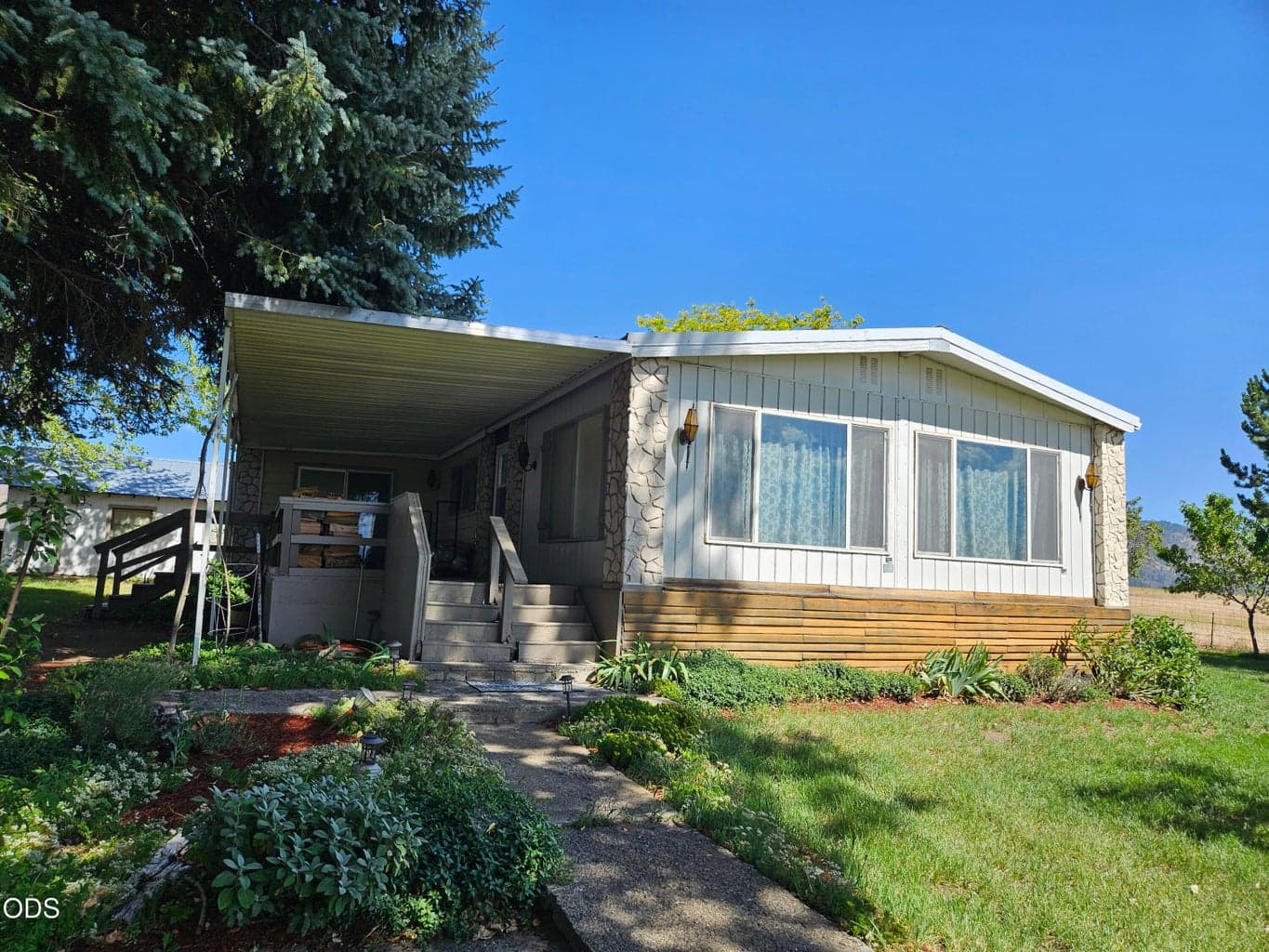 Photo of 28089 Modoc Point Road 1 of 27