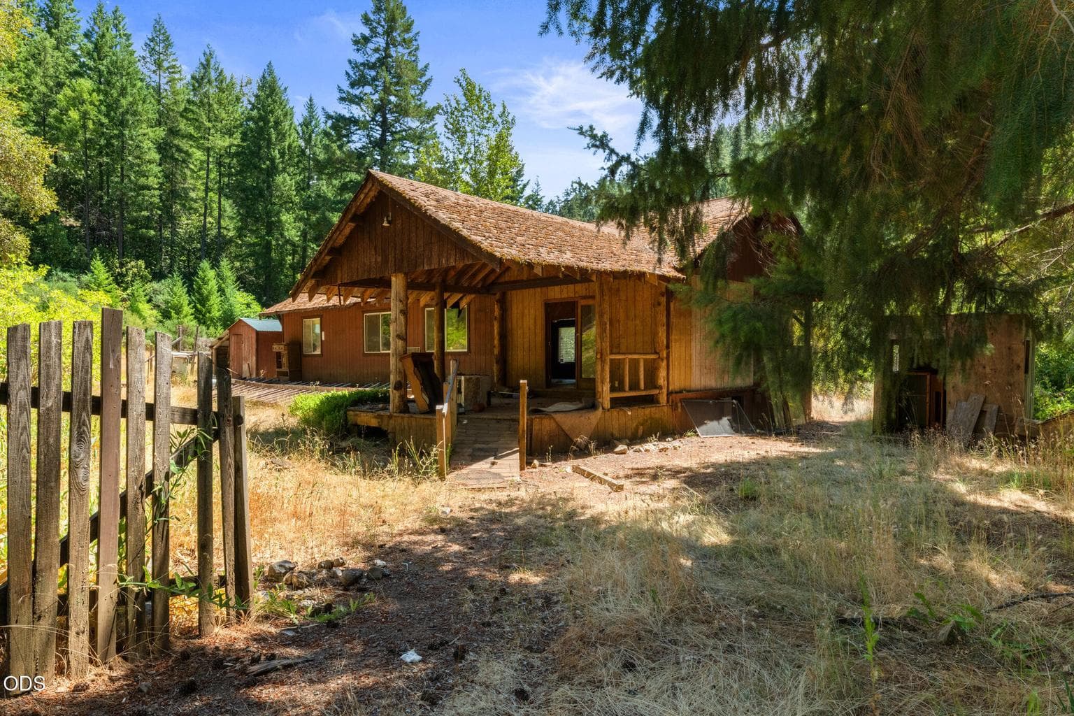 Photo of 13245 Caves Highway 1 of 25