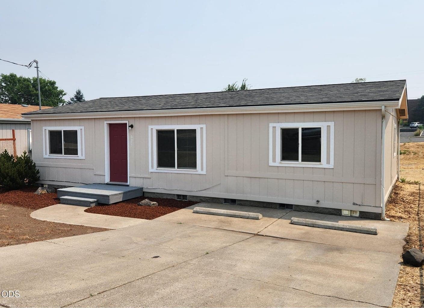 Photo of 623 2nd Street 3 of 18