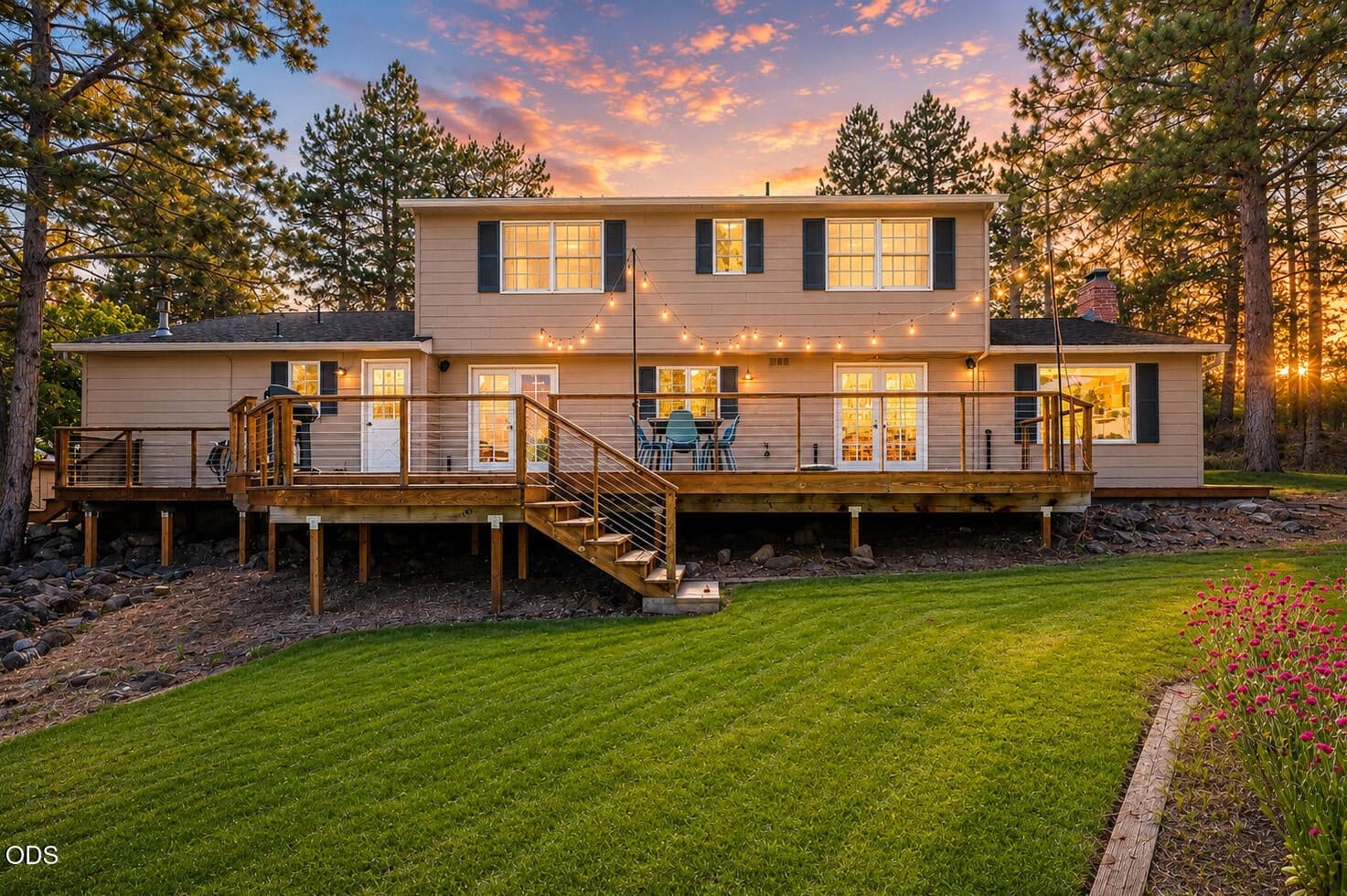 Photo of 2258 6th Street 2 of 54