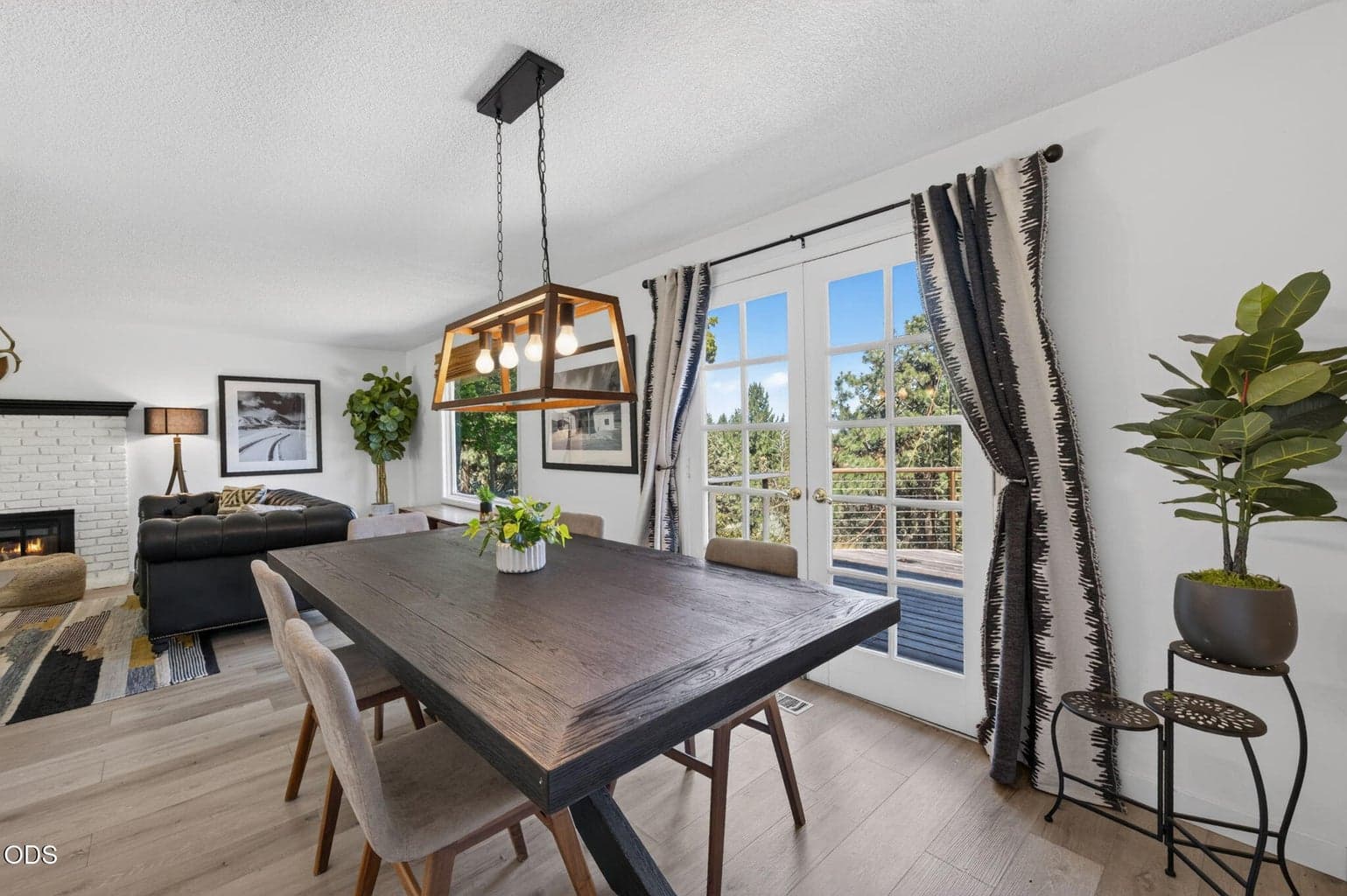 Photo of 2258 NW 6th Street 10 of 54