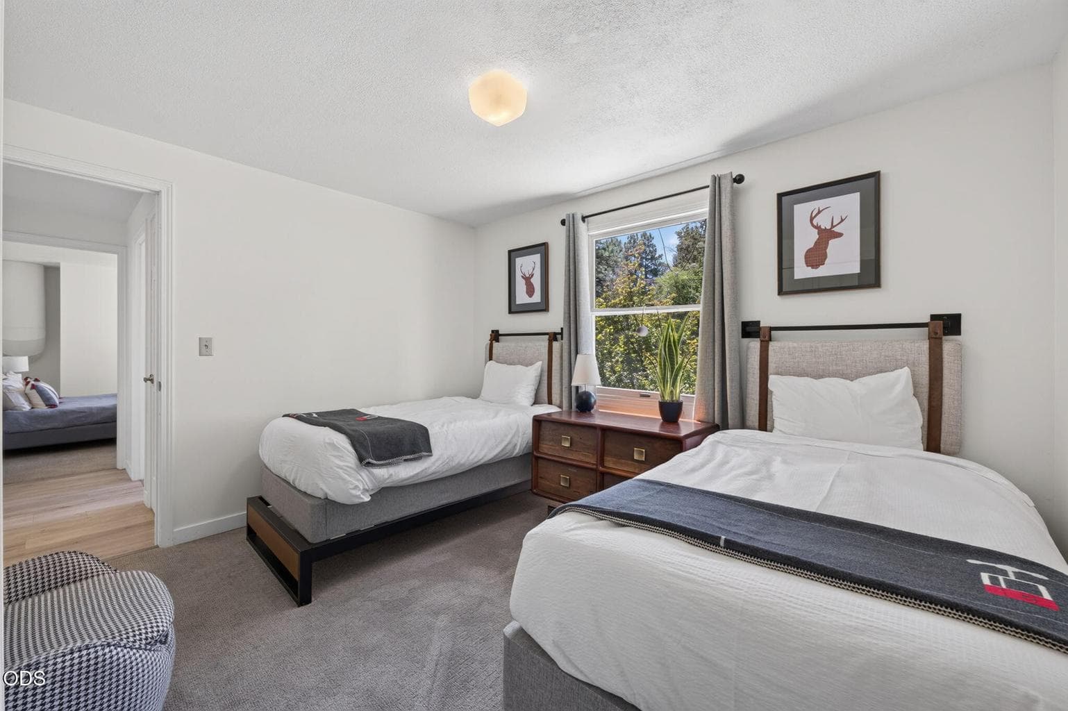 Photo of 2258 NW 6th Street 27 of 54