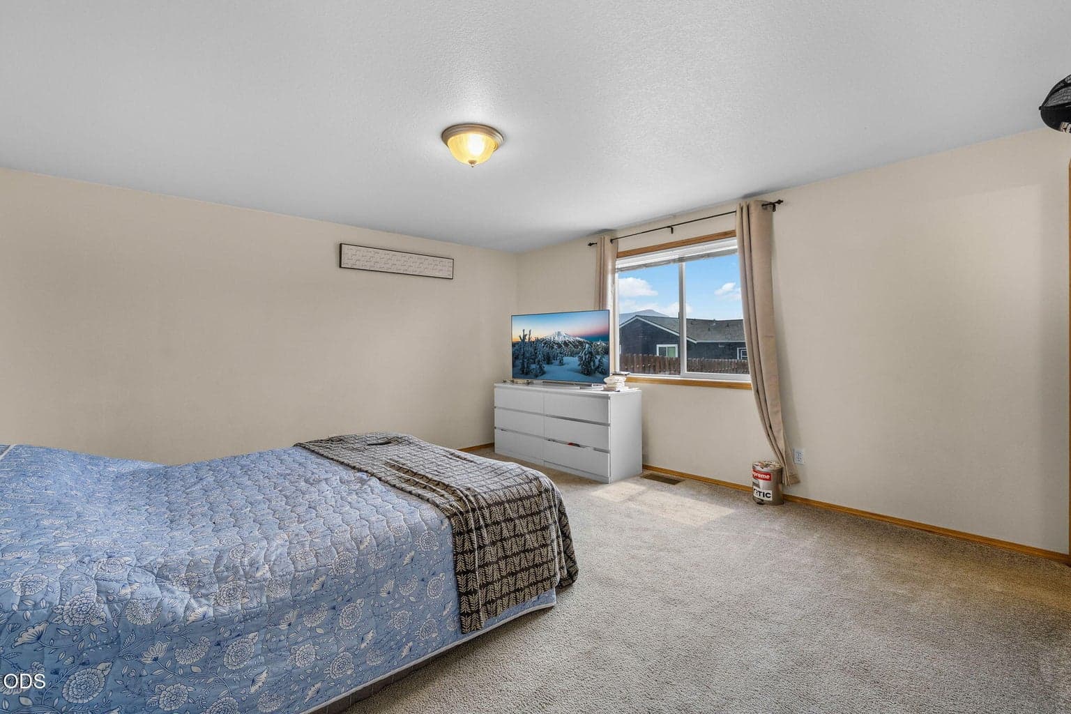 Photo of 317 Center Ridge Drive 8 of 19