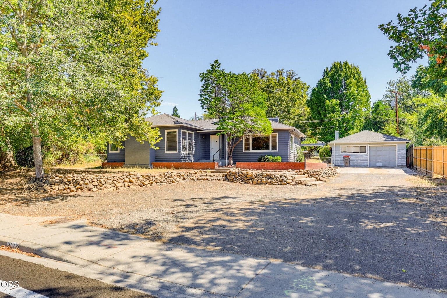 Photo of 2137 Jackson Street 1 of 54