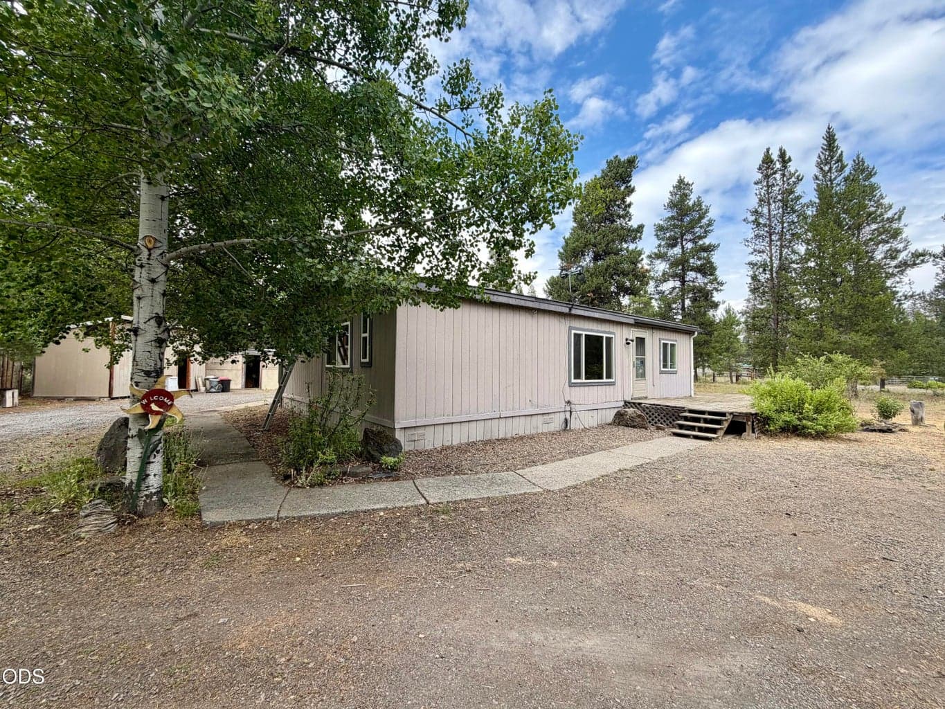 Photo of 16364 Twin Drive 2 of 31