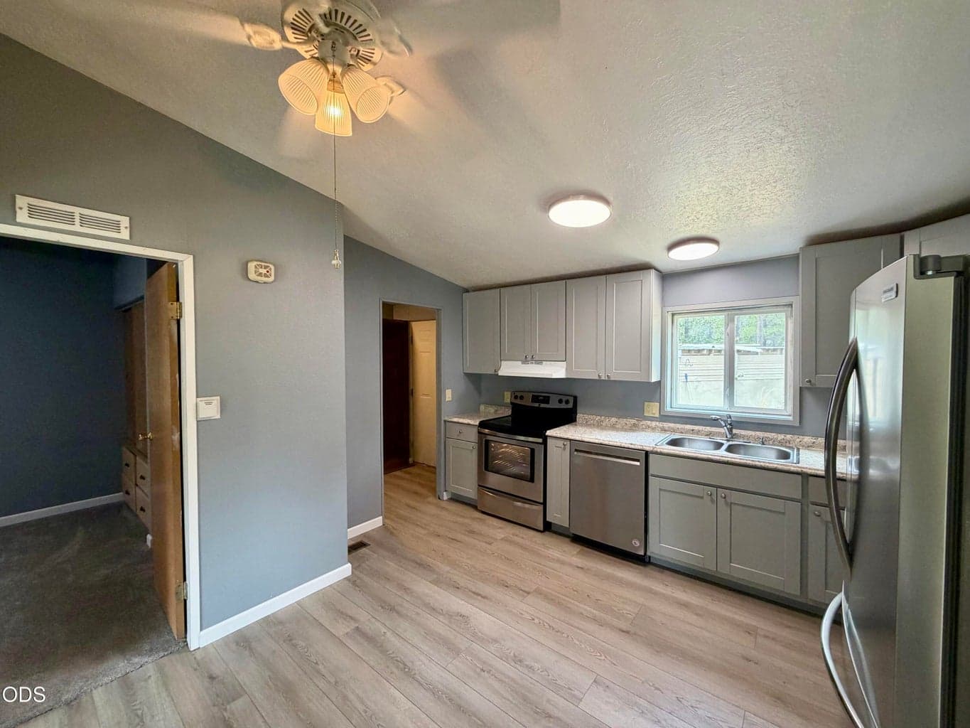 Photo of 16364 Twin Drive 7 of 31