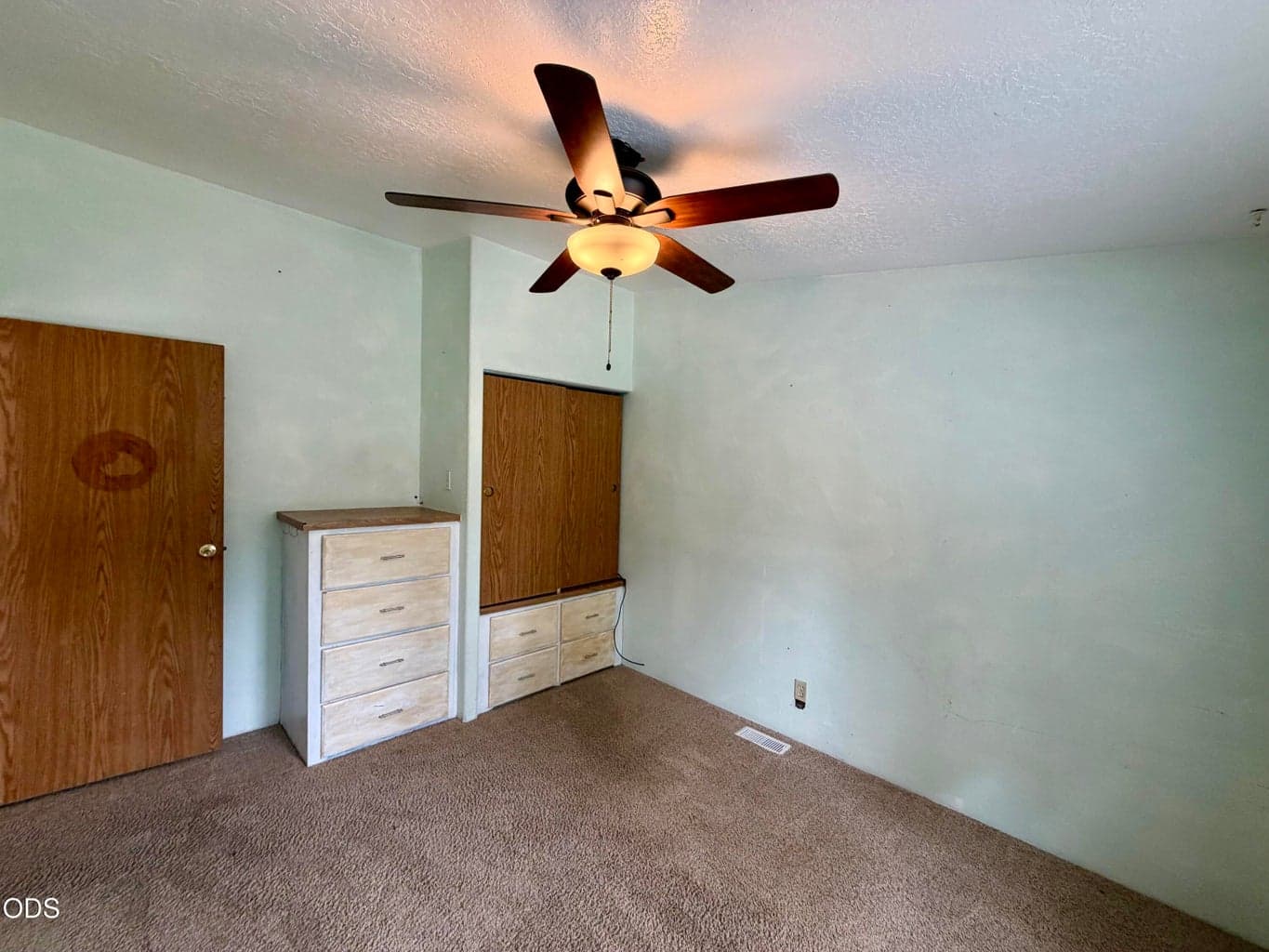 Photo of 16364 Twin Drive 13 of 31