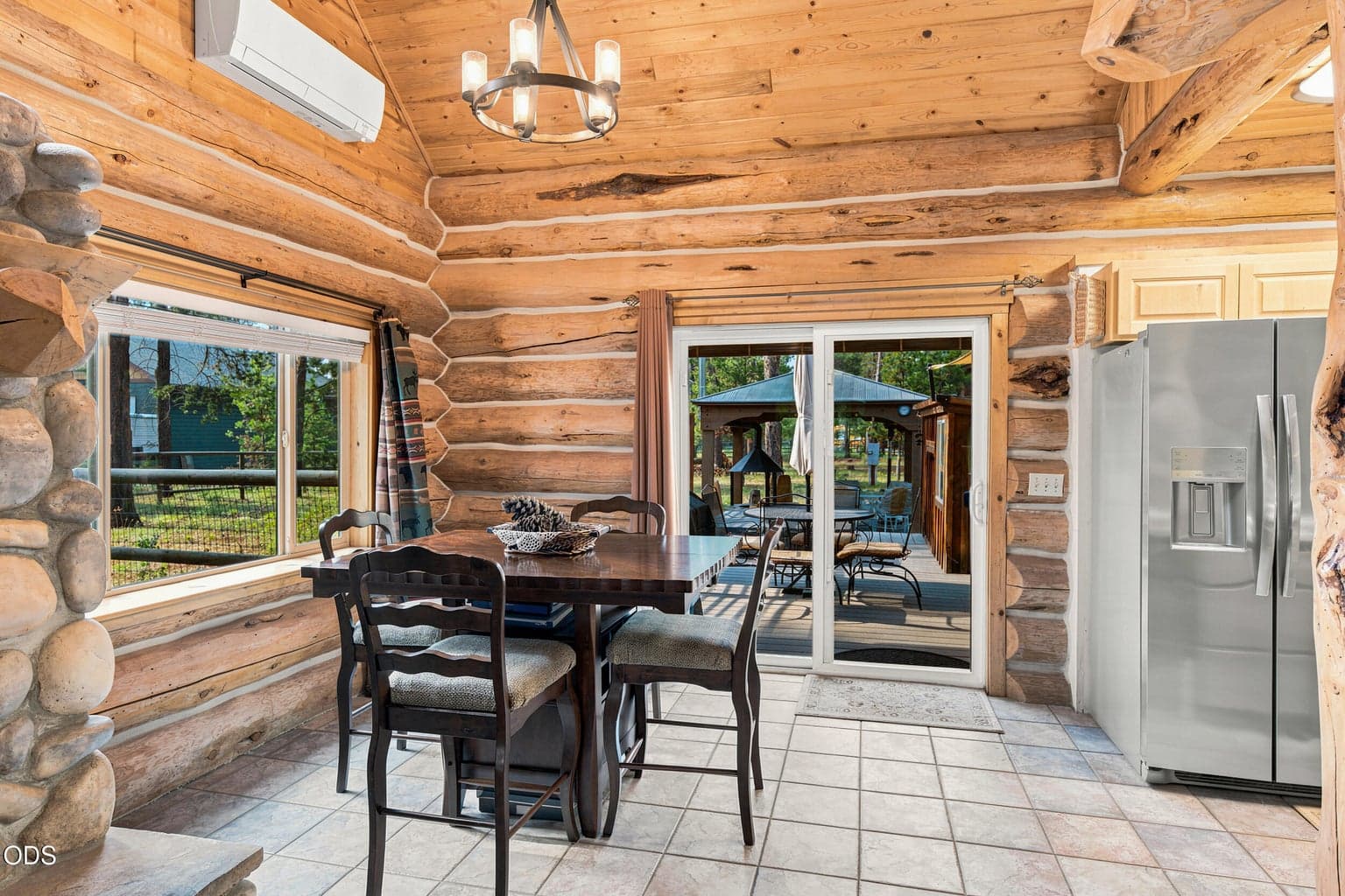 Photo of 16087 Lava Drive 9 of 44
