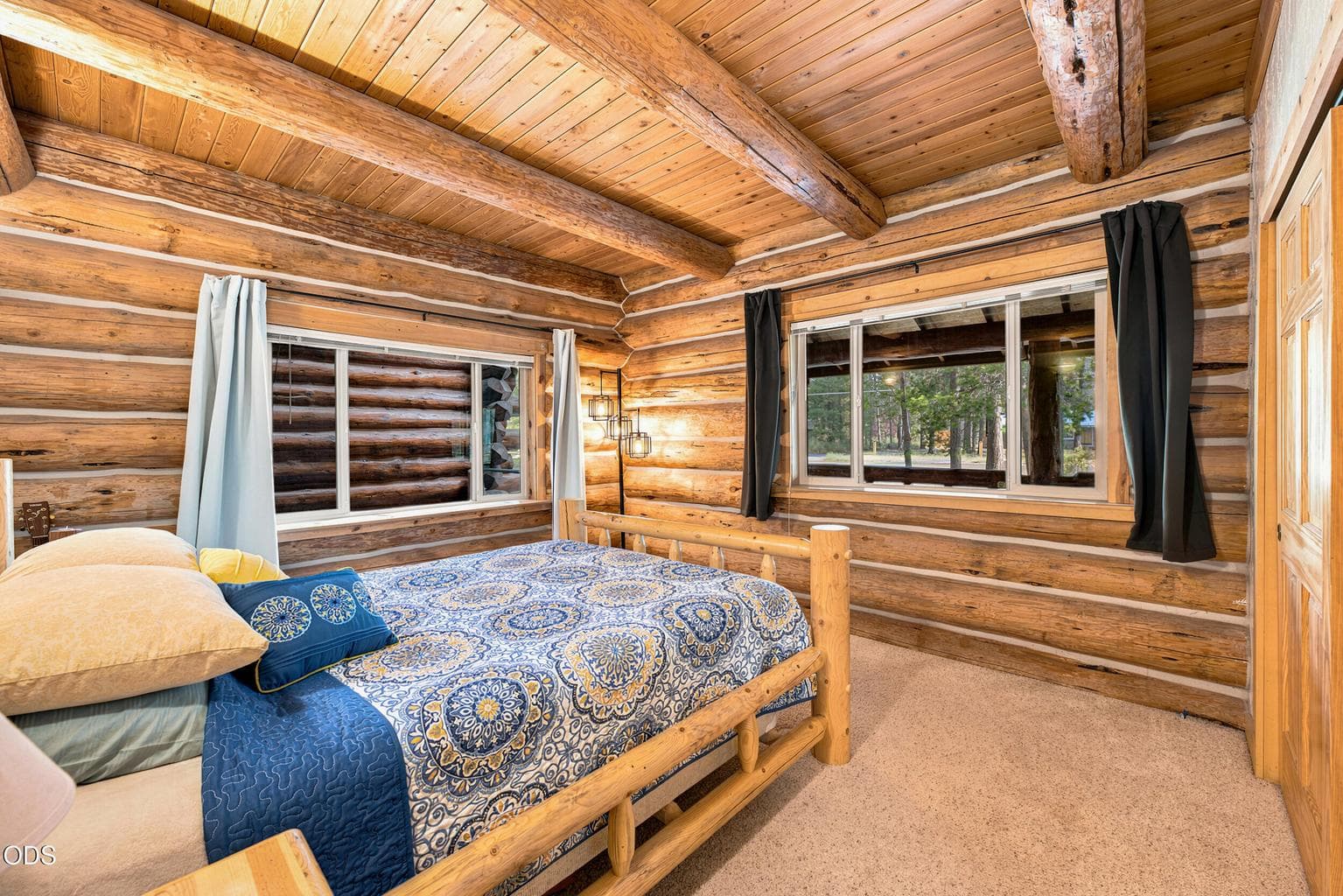 Photo of 16087 Lava Drive 15 of 44
