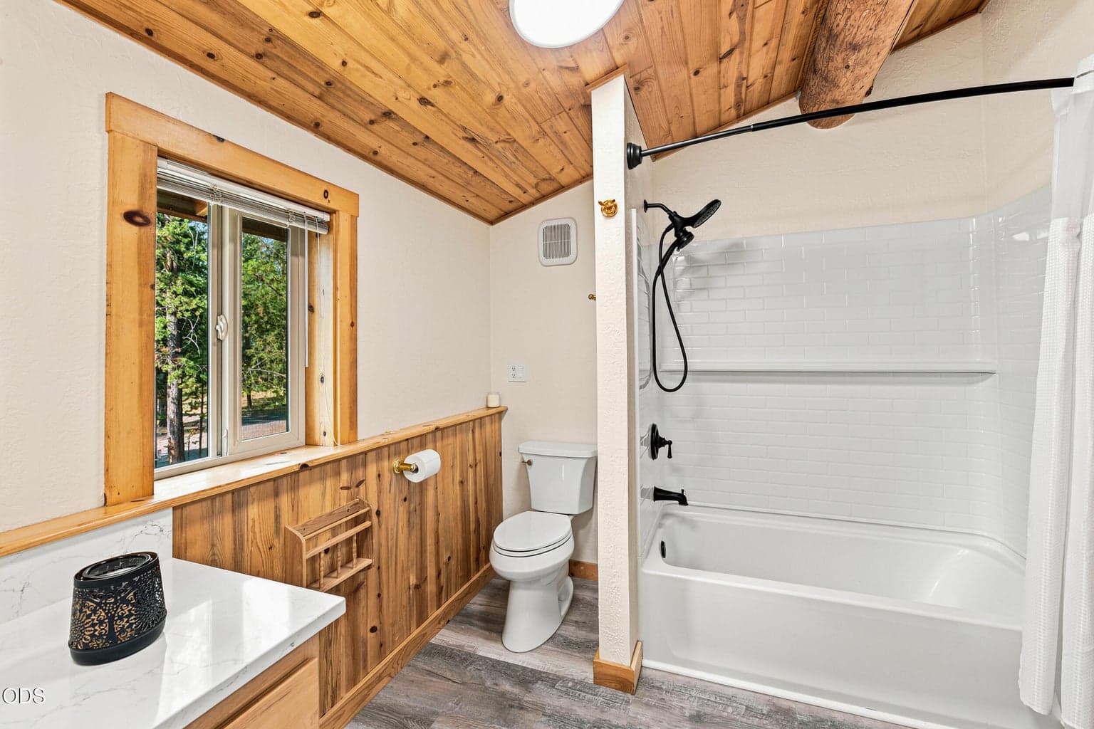 Photo of 16087 Lava Drive 22 of 44