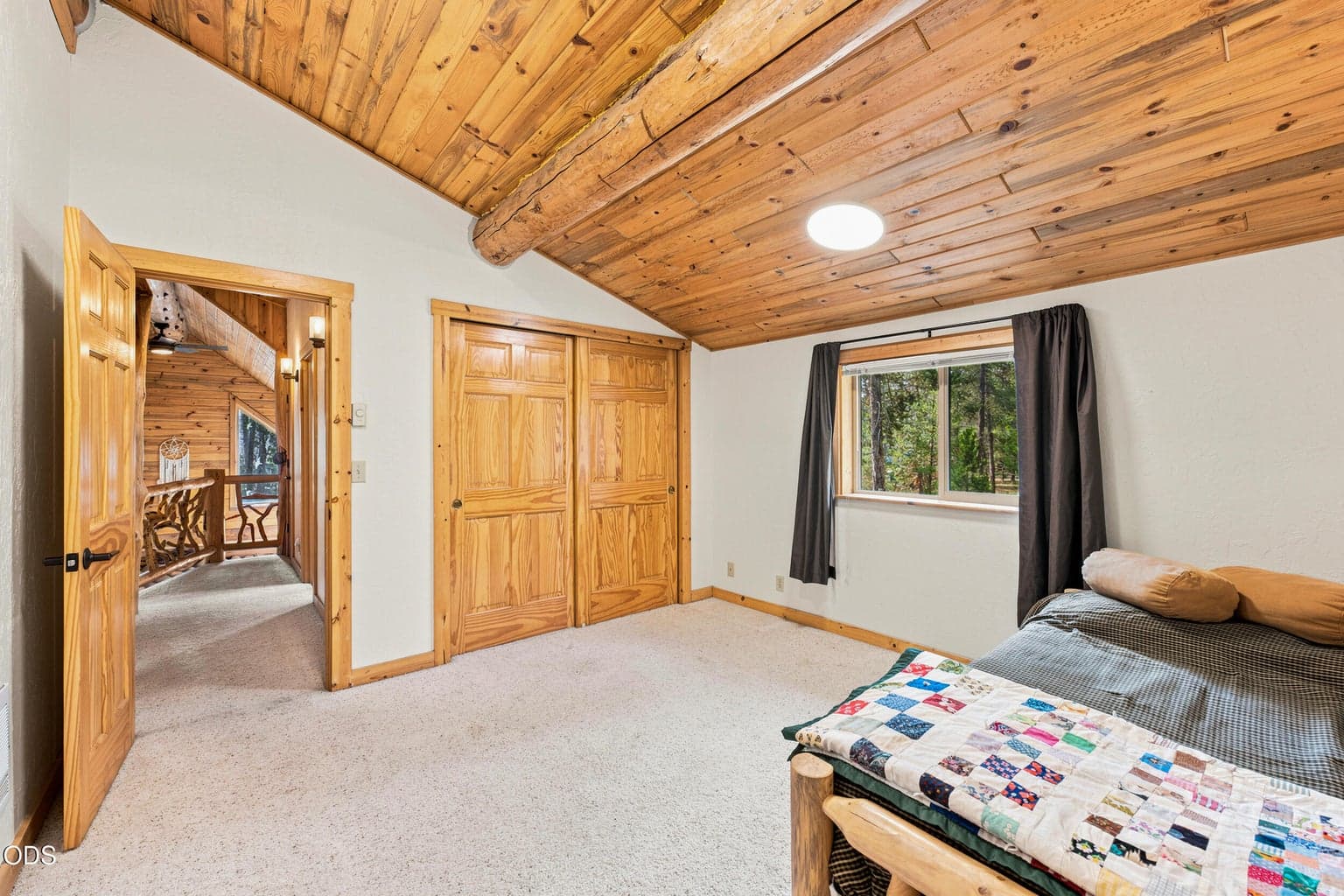 Photo of 16087 Lava Drive 27 of 44