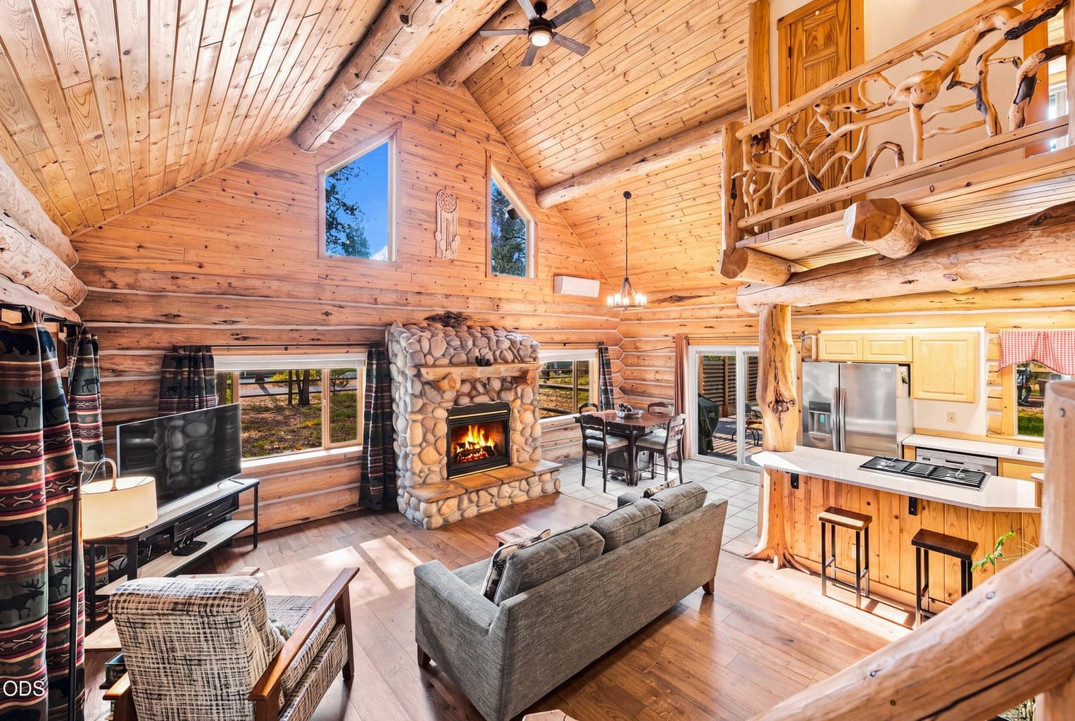 Photo of 16087 Lava Drive 7 of 44