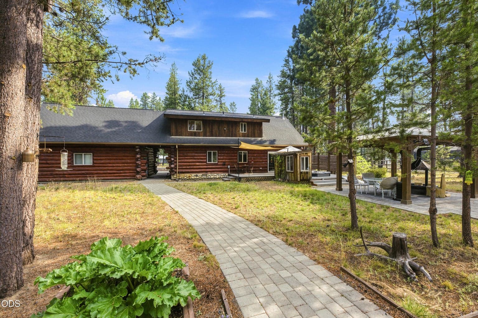 Photo of 16087 Lava Drive 35 of 44