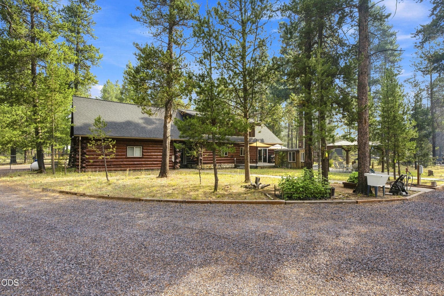 Photo of 16087 Lava Drive 36 of 44