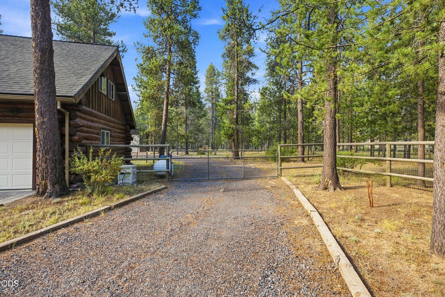 Photo of 16087 Lava Drive 42 of 44