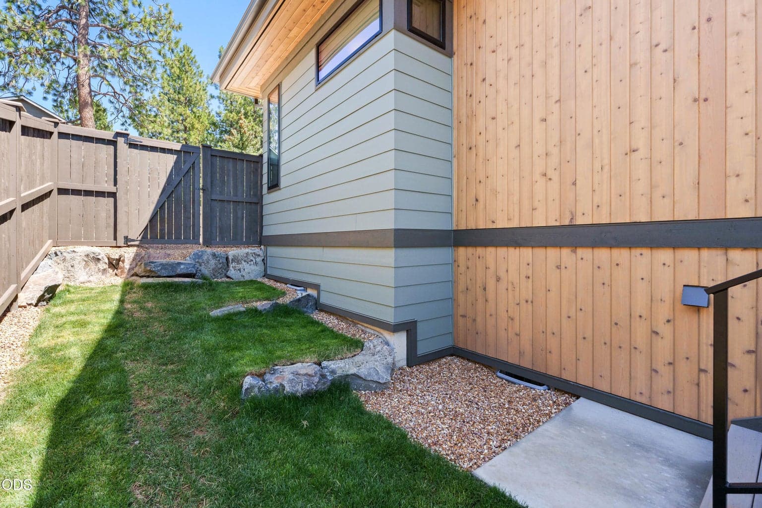 Photo of 3020 NW Polarstar Avenue 33 of 40