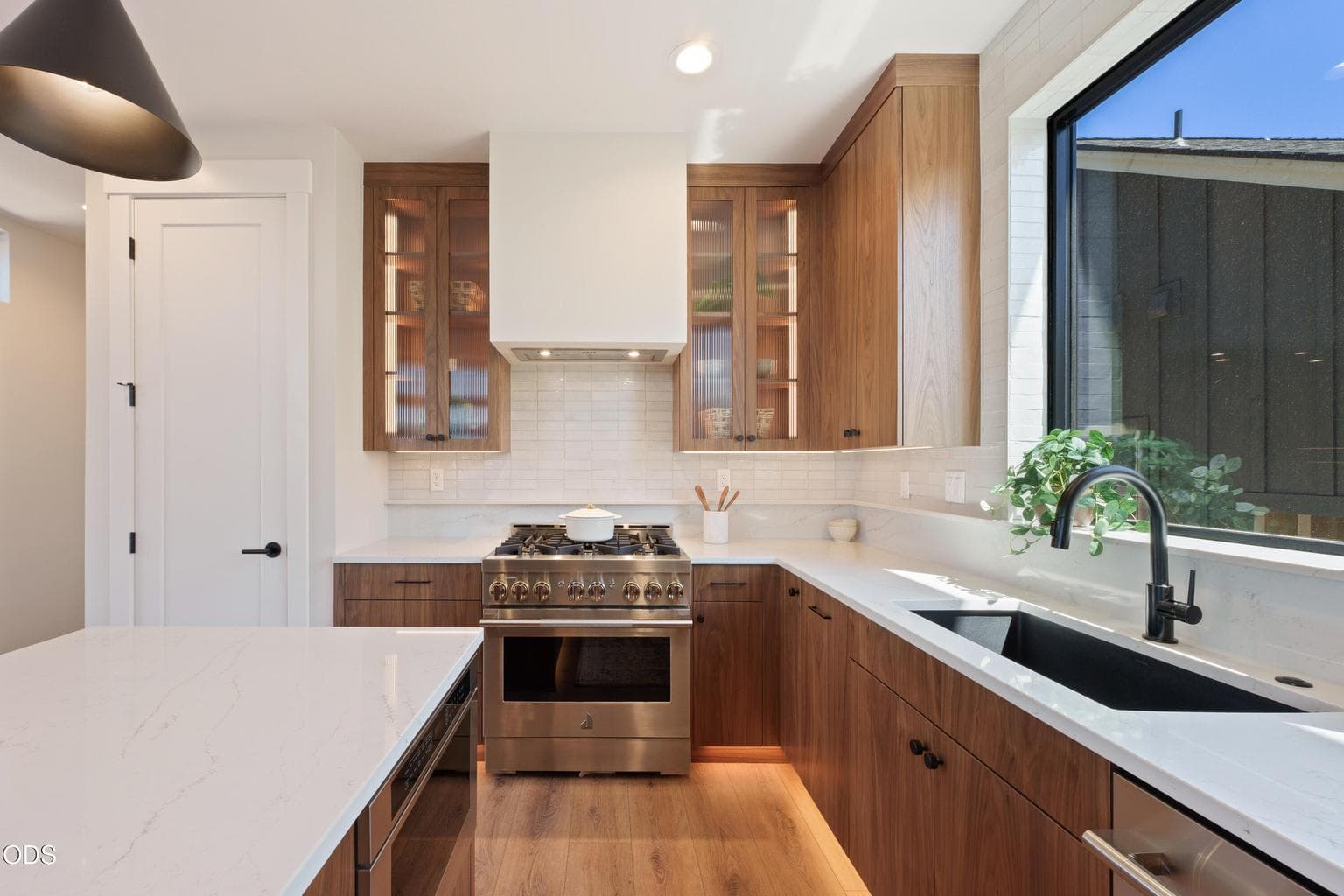 Photo of 3020 NW Polarstar Avenue 15 of 40