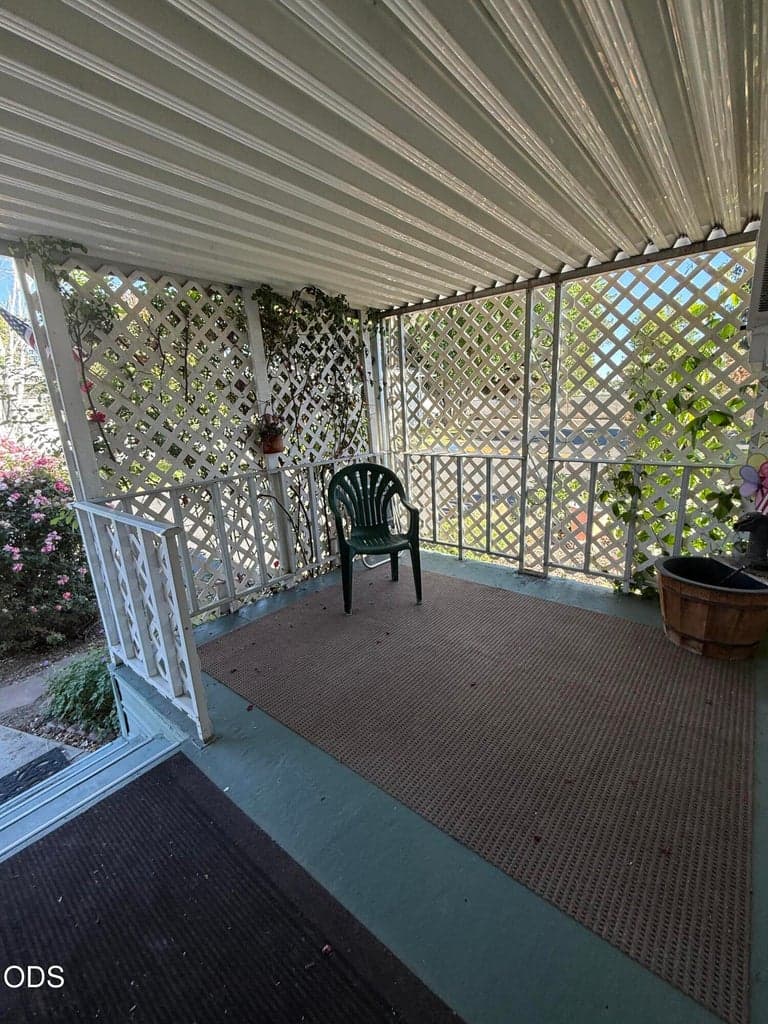 Photo of 3500 Summers Lane 4 of 22