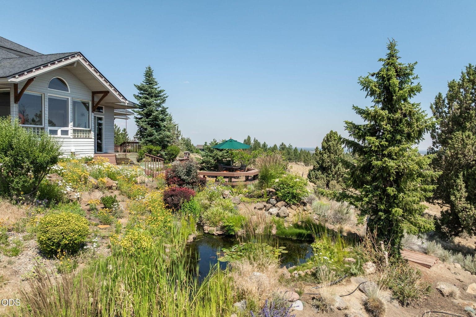 Water feature with pond, perfect for relaxing and enjoying the wildlife