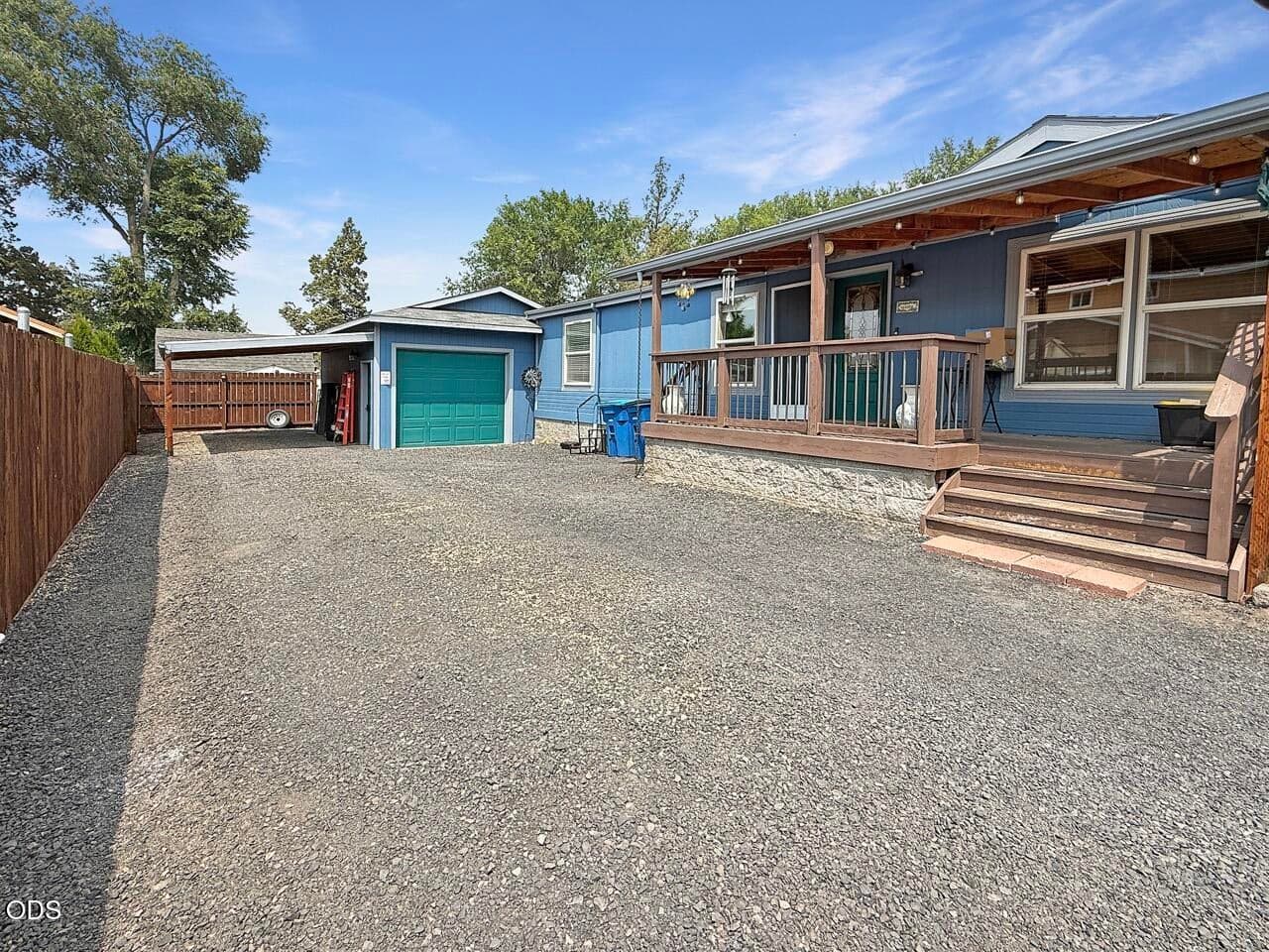 Photo of 3737 Oak Avenue 4 of 38