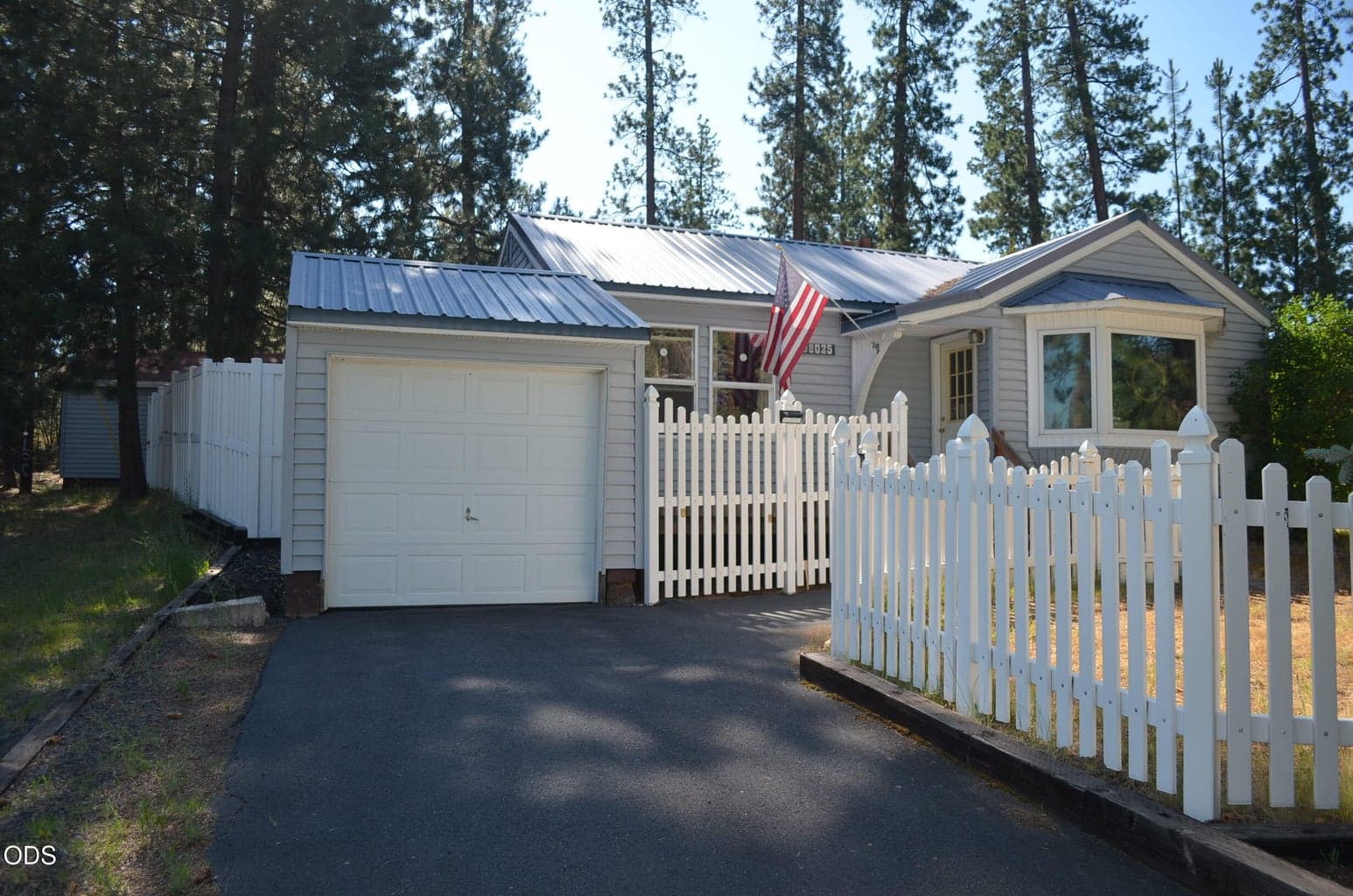 Photo of 138025 Hillcrest Street 1 of 24