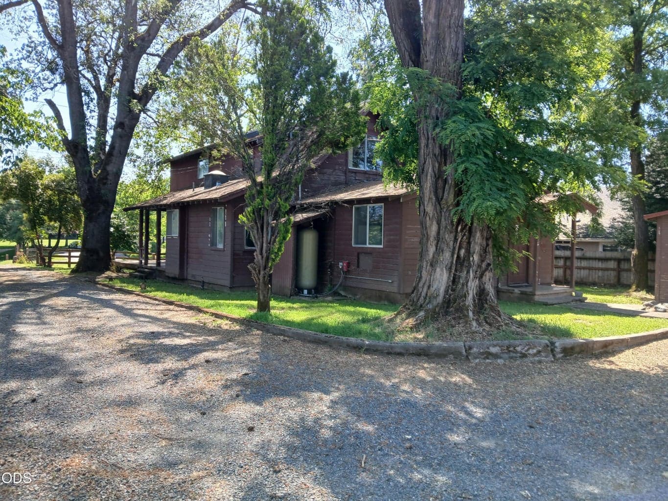 Photo of 1340 Dowell Road 4 of 25