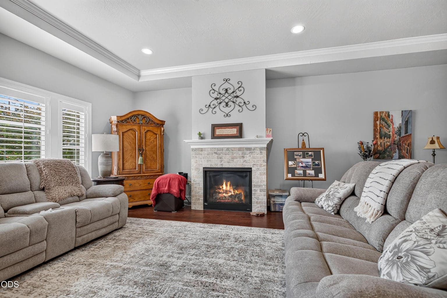 Photo of 453 Haskell Street 4 of 28