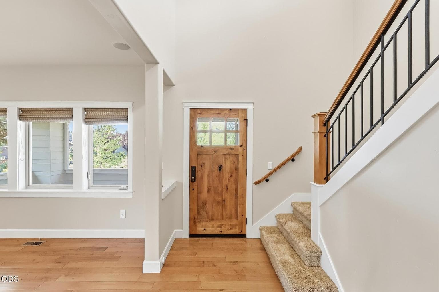 Photo of 810 NW John Fremont Street 15 of 61