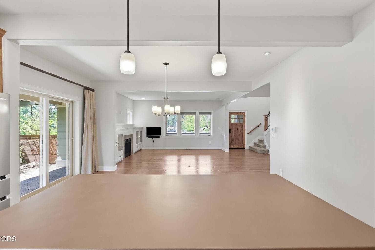 Photo of 810 NW John Fremont Street 20 of 61