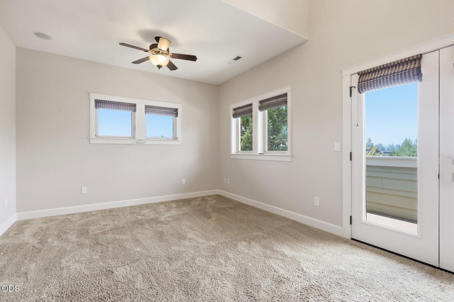 Photo of 810 NW John Fremont Street 26 of 61