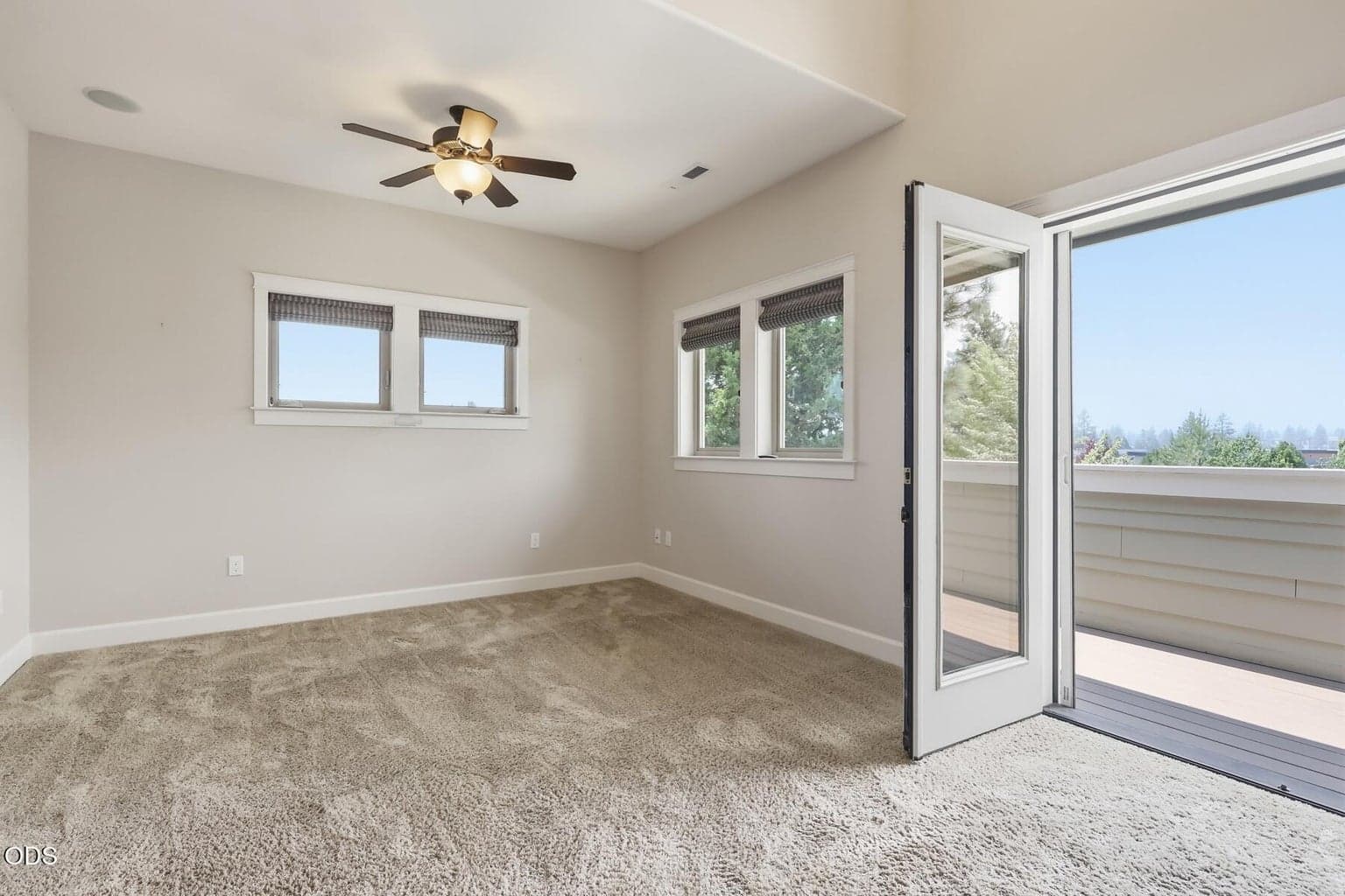 Photo of 810 NW John Fremont Street 27 of 61