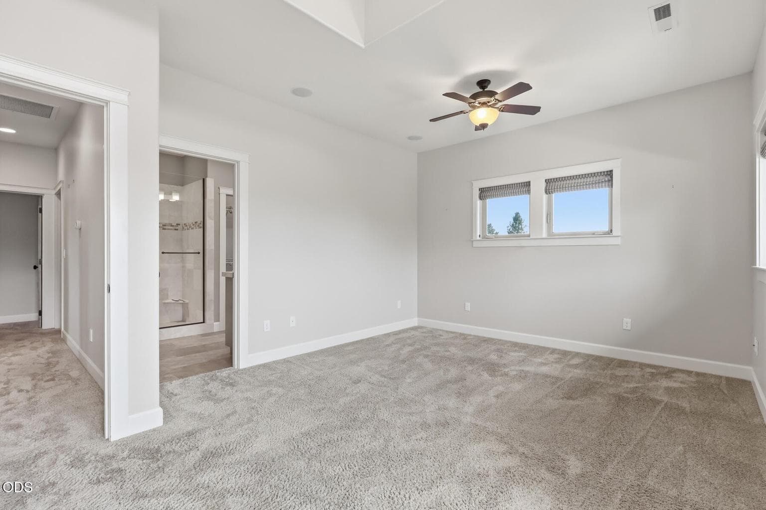 Photo of 810 NW John Fremont Street 28 of 61