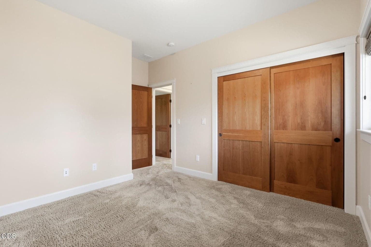 Photo of 810 NW John Fremont Street 37 of 61