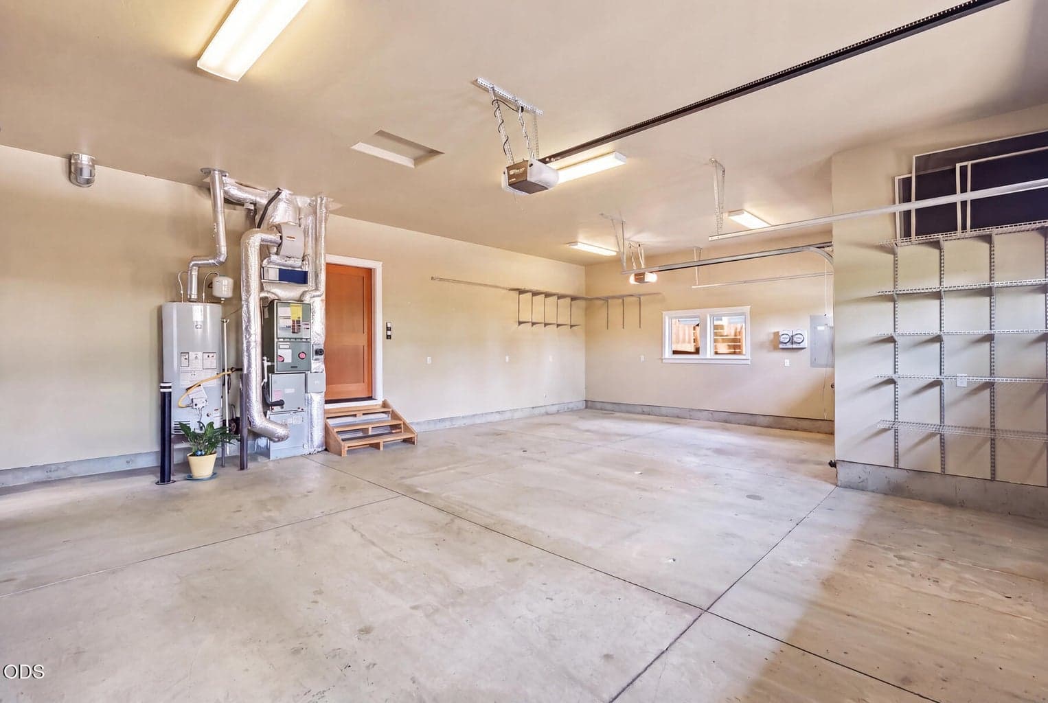 Photo of 810 NW John Fremont Street 42 of 61