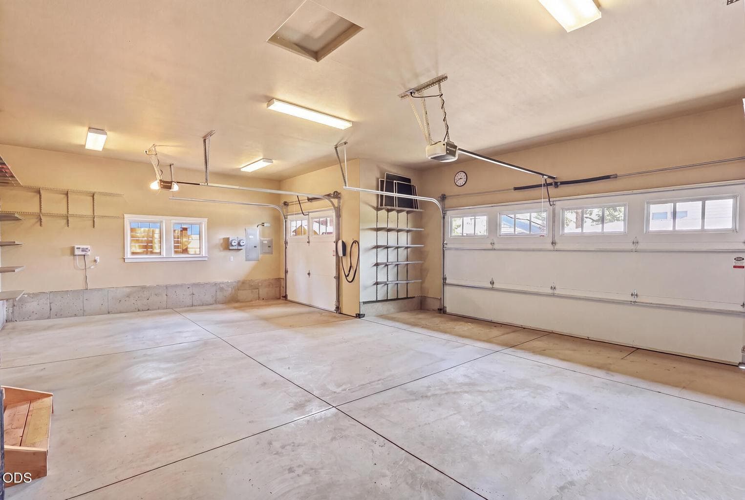 Photo of 810 NW John Fremont Street 43 of 61