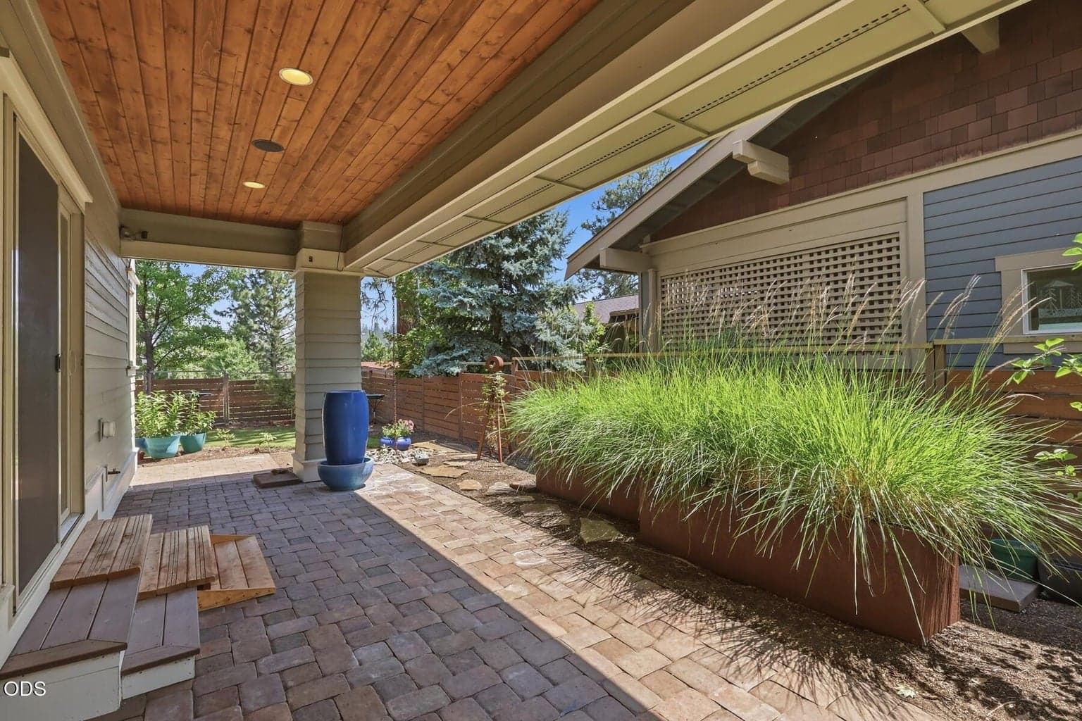 Photo of 810 NW John Fremont Street 45 of 61