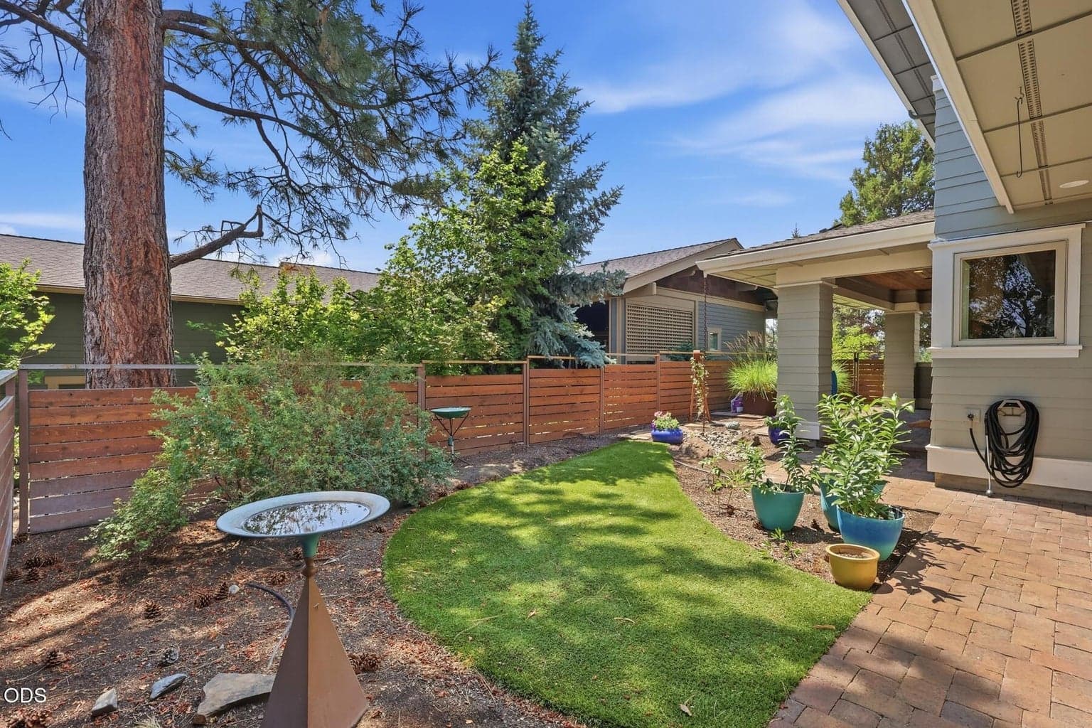 Photo of 810 NW John Fremont Street 49 of 61